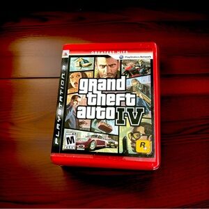 Grand Theft Auto IV PS3 game. Excellent condition like new  no scratches.